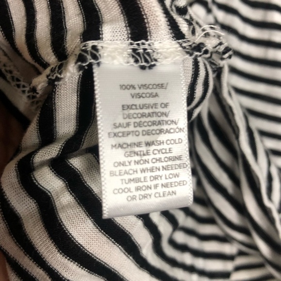 LOFT Women’s Off Shoulder Striped Tasseled Summer Top Size Large - Picture 8 of 9